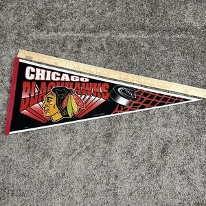 VTG Chicago Blackhawks NHL Felt Pennant Hockey Banner Retro Sports Decor 29x12